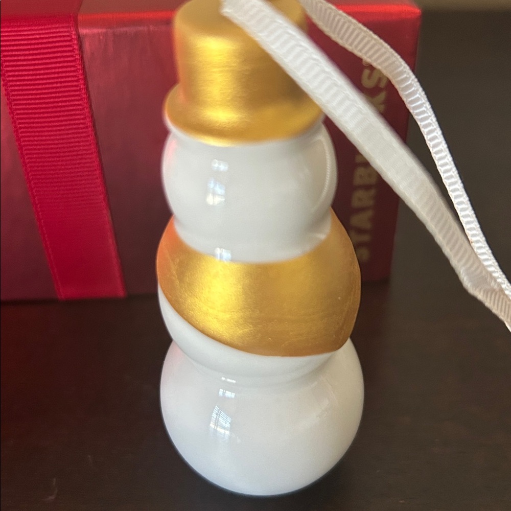 *SOLD* ☃️ Starbucks Winking Snowman Ceramic Ornament New - Picture 4 of 5